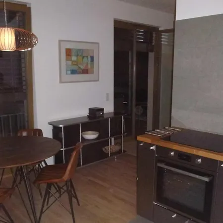Apartment Ferienwohnung Am Lindenauer Markt *