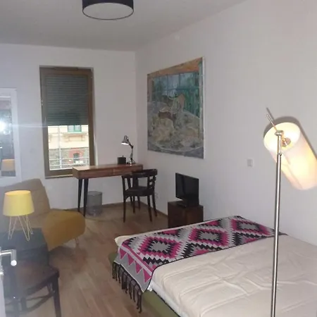 Apartment Ferienwohnung Am Lindenauer Markt *